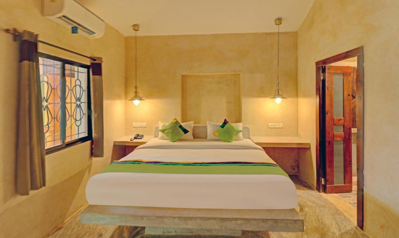 Treebo Morjim Banyan Resort Exteriér fotografie