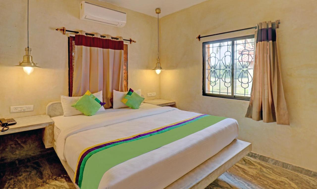 Treebo Morjim Banyan Resort Exteriér fotografie
